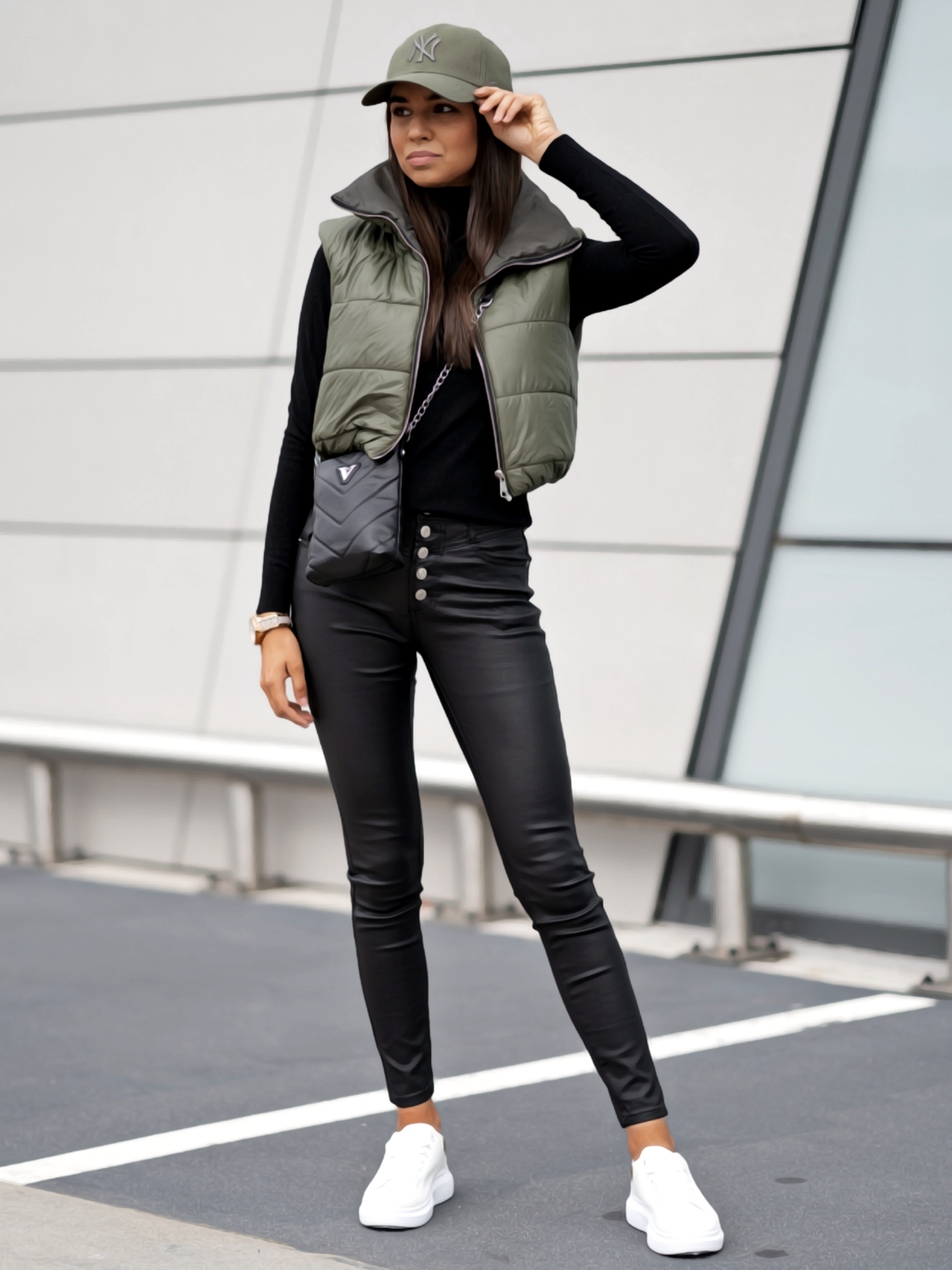 Vesta Crop khaki