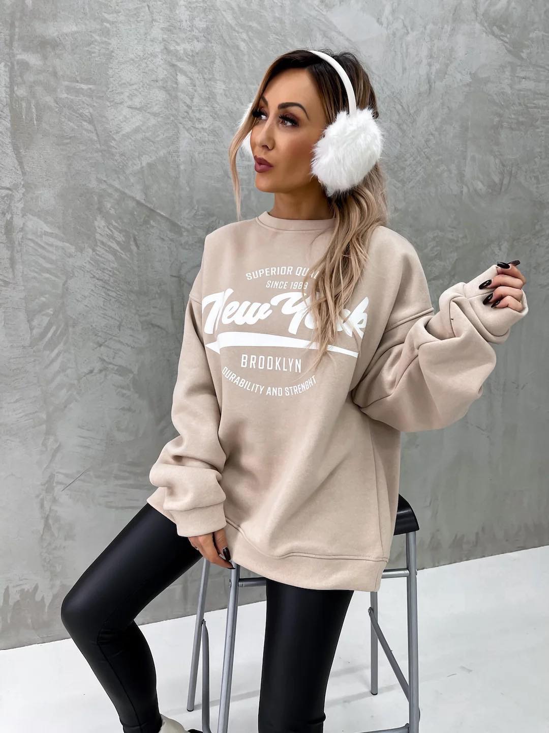 Oversize mikina NY béžová