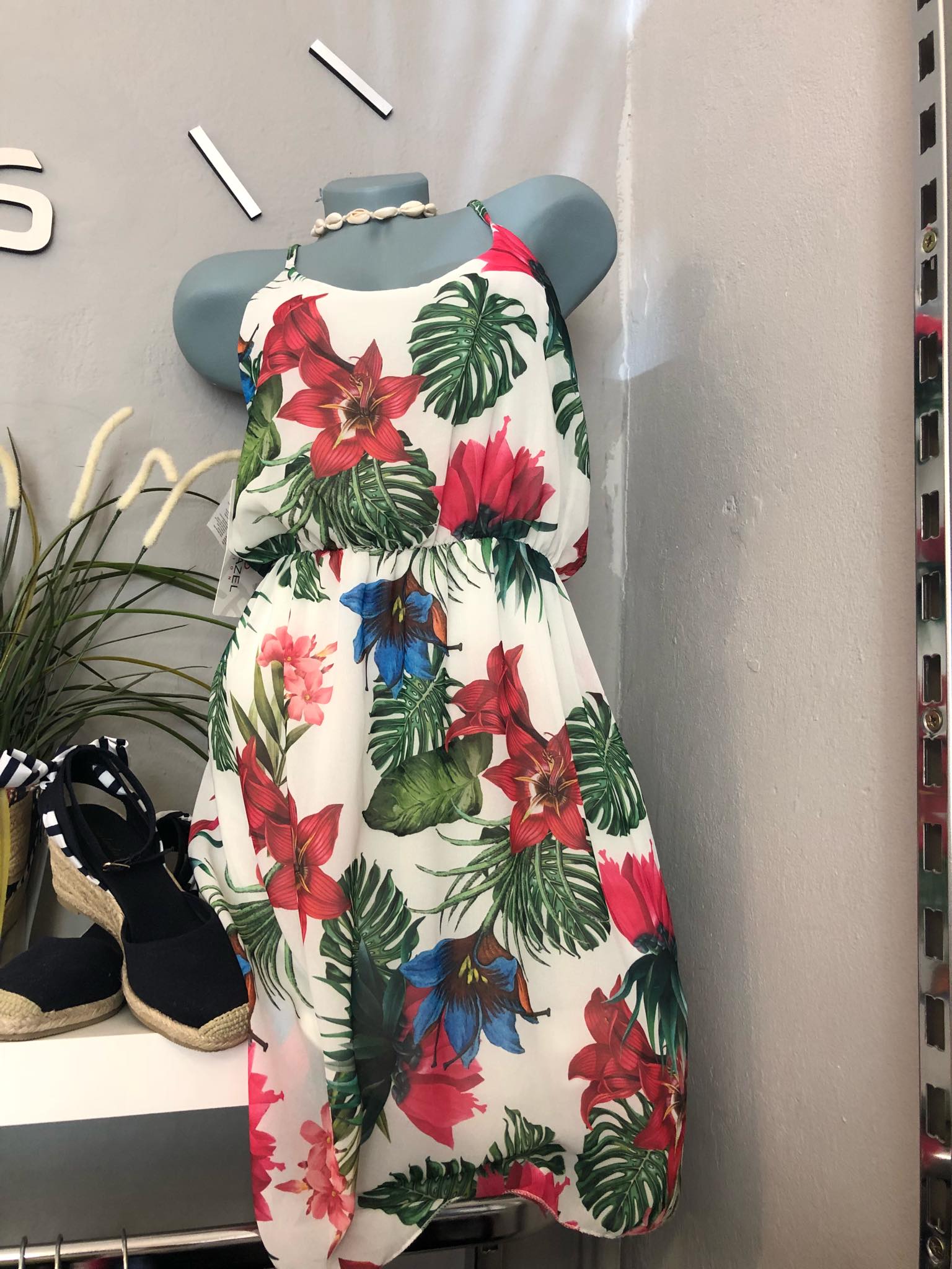Šaty Tropical