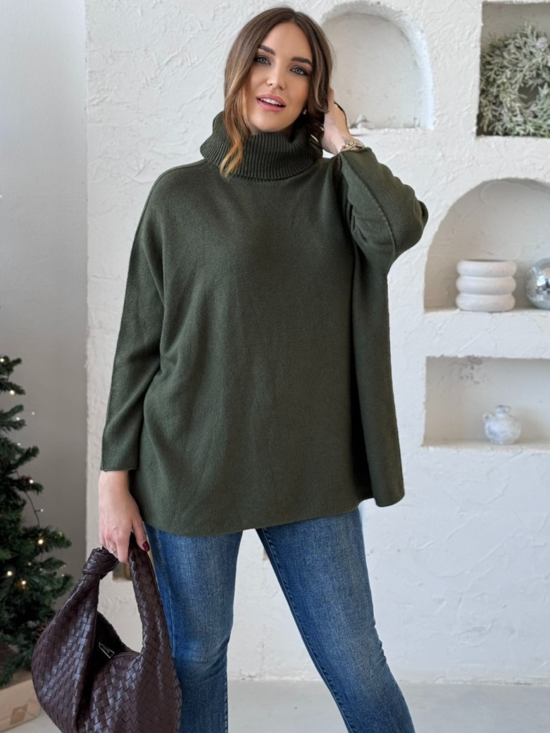 Oversize jemňoučký a hřejivý rolák khaki