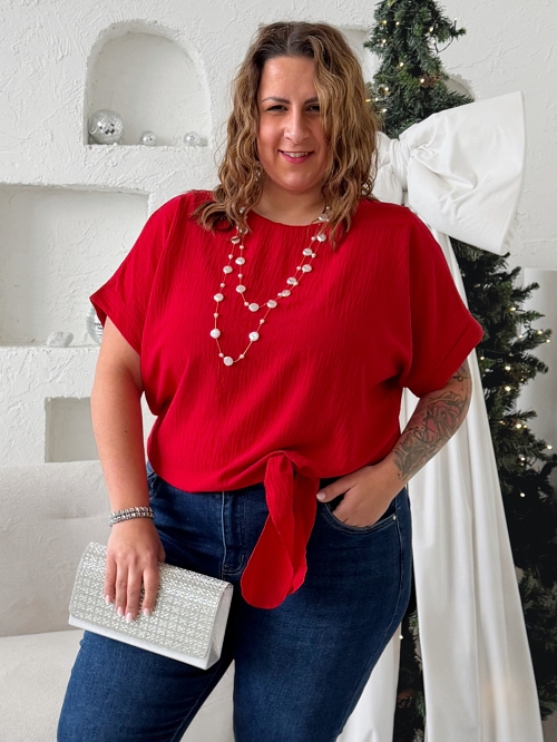 Halenka Julia se zavazováním do 3XL červená