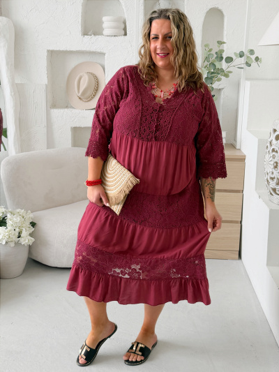 Krajkové šaty Holiday do 4XL - bordo