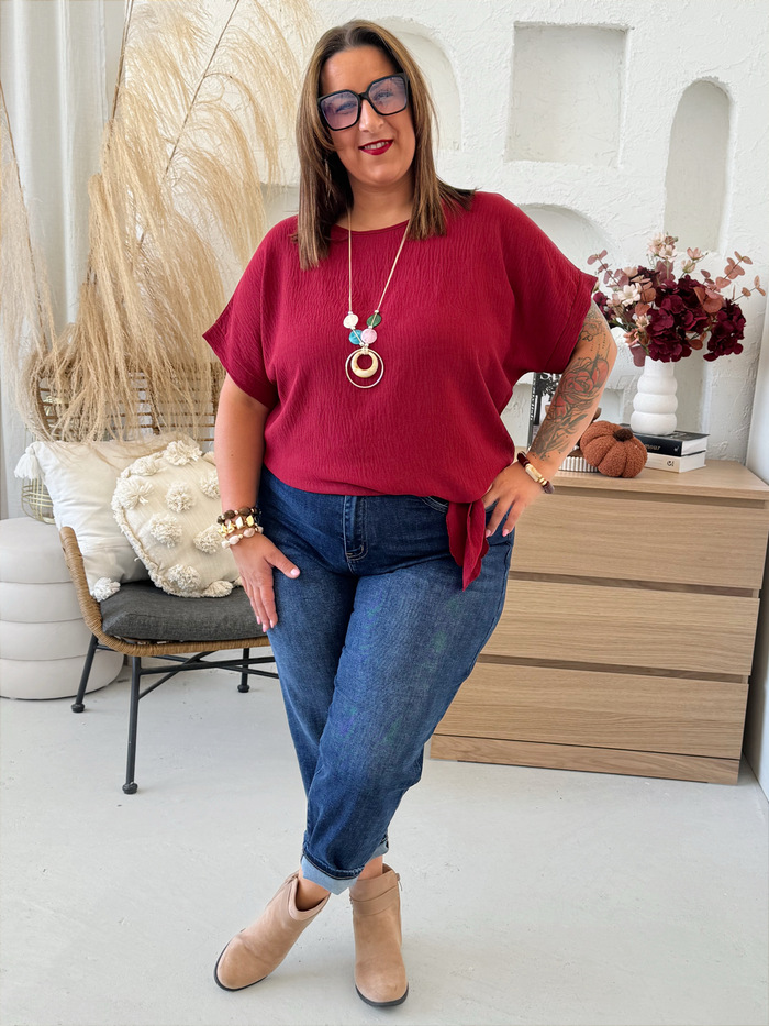 Halenka Julia se zavazováním do 3XL - vínová