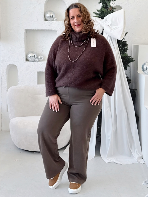 Elastické rovné džegíny Colory do 5XL - čokoláda