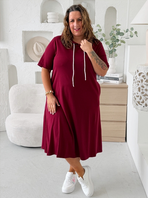 Bavlněné sportovní šaty Bonie do 4XL bordo