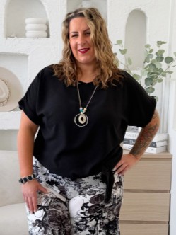 Halenka Julia se zavazováním do 3XL černá