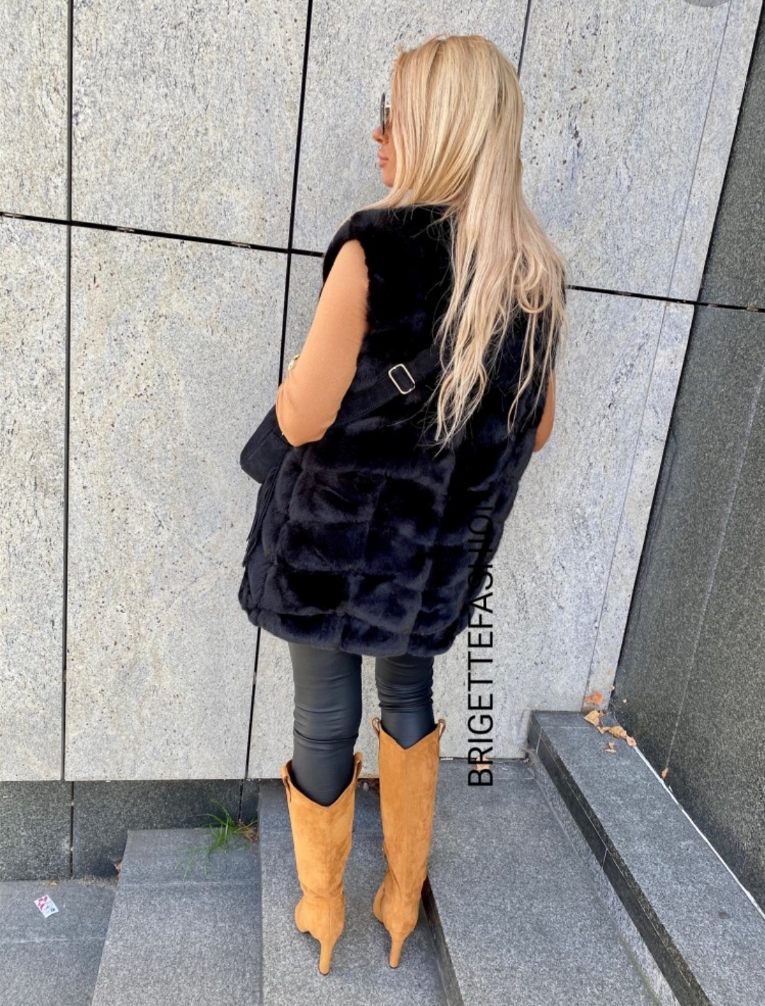 Měkoučká vesta New model černá