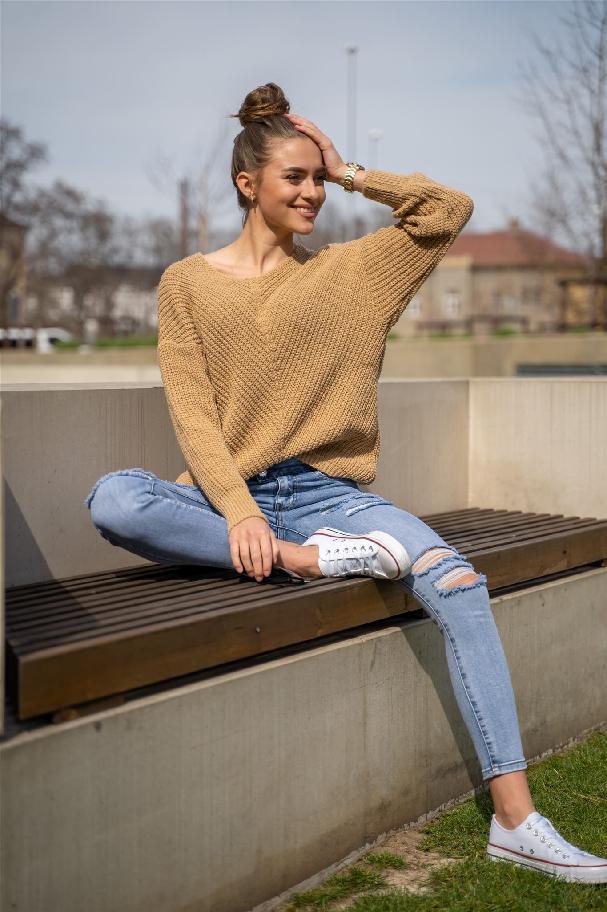 Svetr Claire - camel