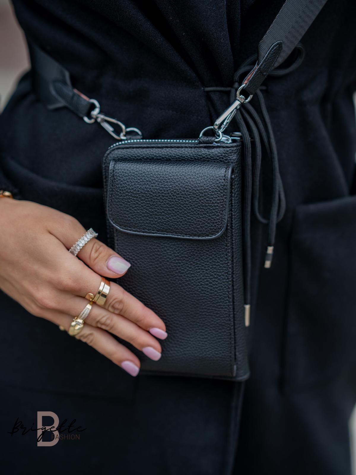 Crossbody Elegance II.