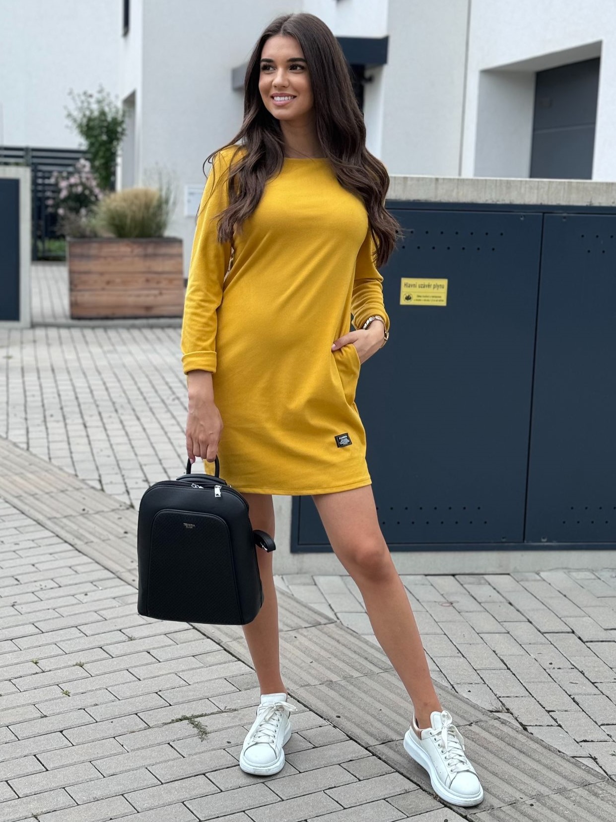 Hřejivé šaty Fashion hořčicové