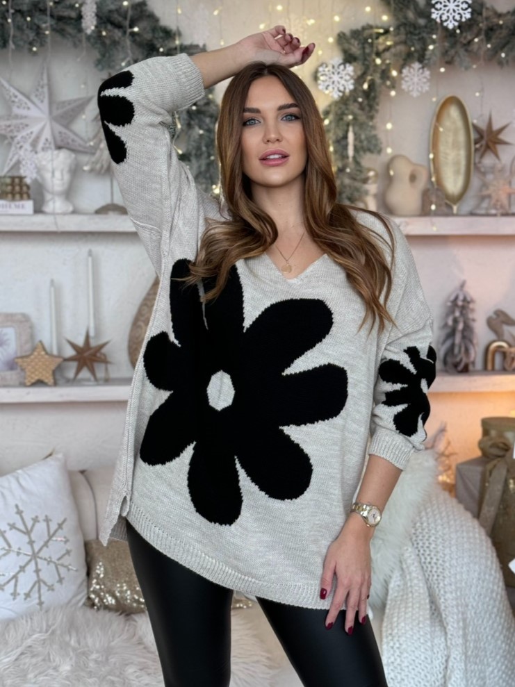 Oversize delší svetr Flower šedý