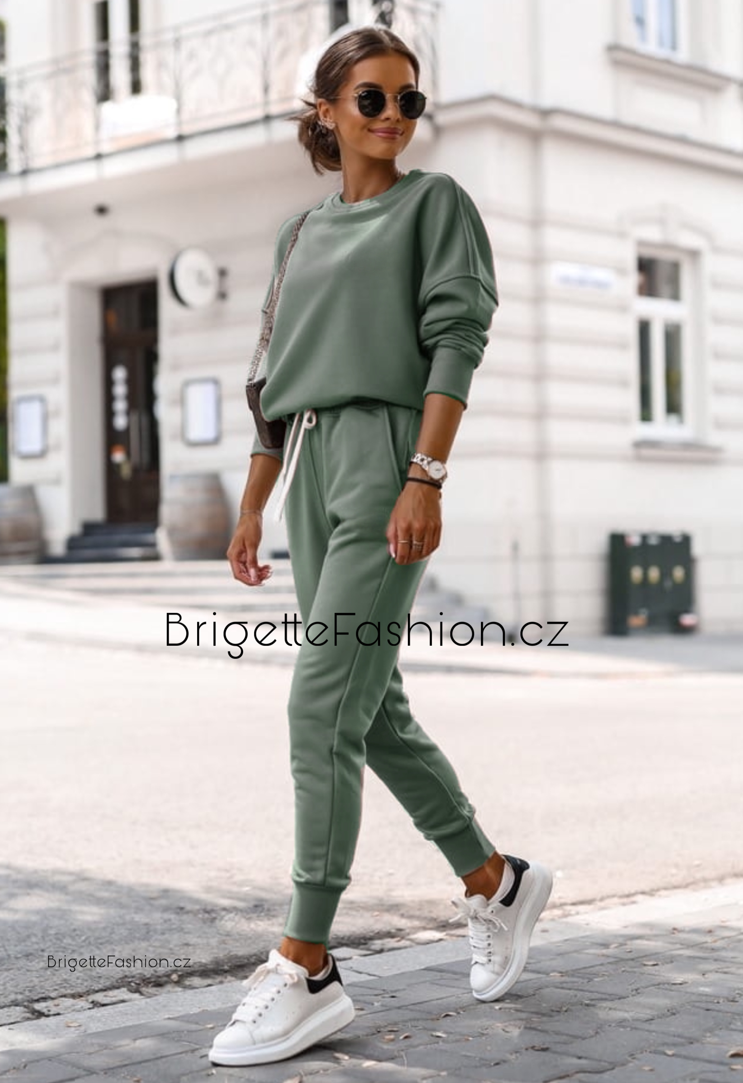 Tepláky Comfy khaki
