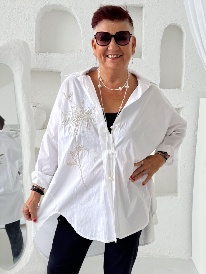 Oversize košile s vyšívanou květinou do 3XL