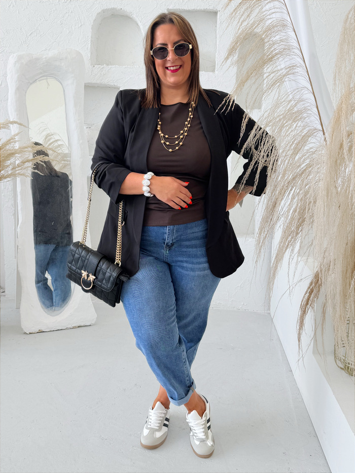 Sako větší velikost s podšívkou a řasenými rukávy černé