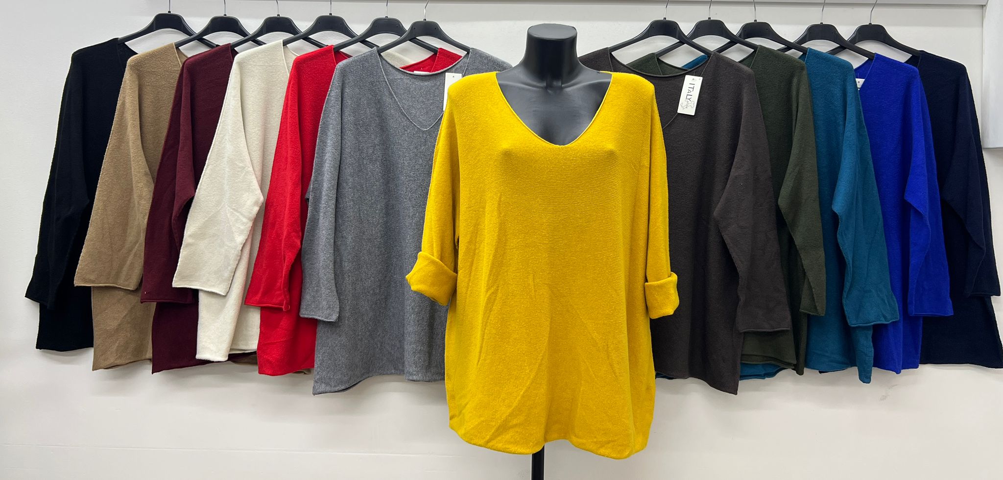 Basic svetr do V hřejivý a jemný do 5XL - 𝘃𝘆́𝗯𝗲̌𝗿 𝗯𝗮𝗿𝗲𝘃 𝗽𝗼 𝗿𝗼𝘇𝗸𝗹𝗶𝗸𝗻𝘂𝘁𝗶́