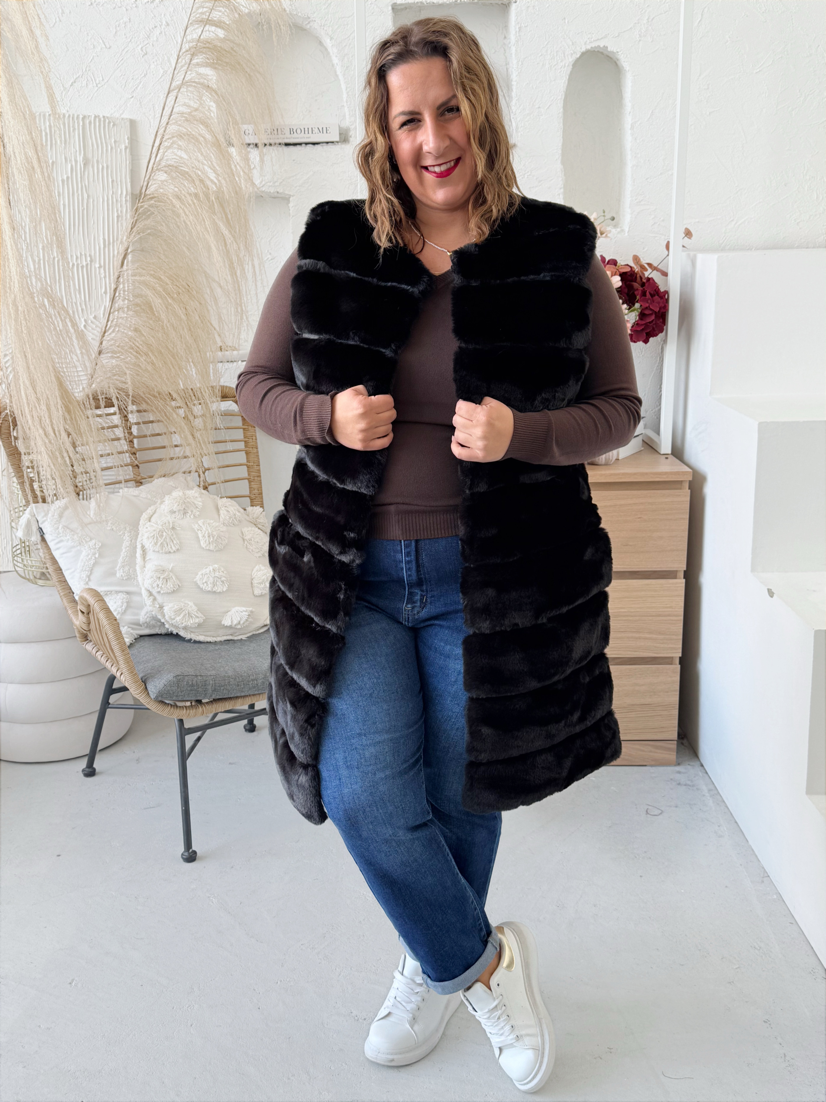 Kožešinová vesta do 4XL černá