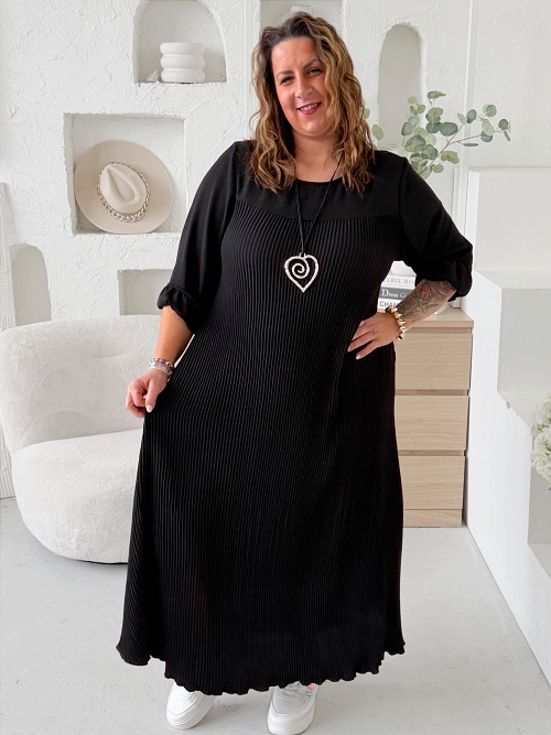 Šaty Perfect Feel do 5XL - černé