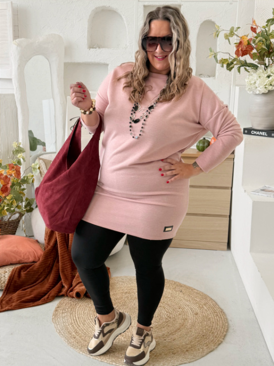 Úpletové šaty Jesica do 3XL - pudrově růžové