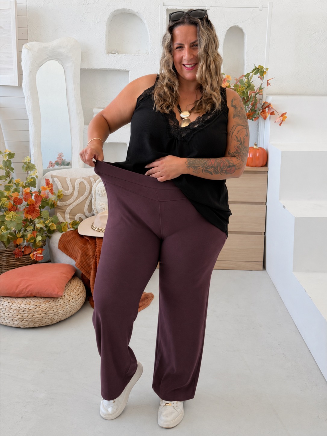 Kalhotové legíny rovného střihu Betty do 6XL - tm.fialové