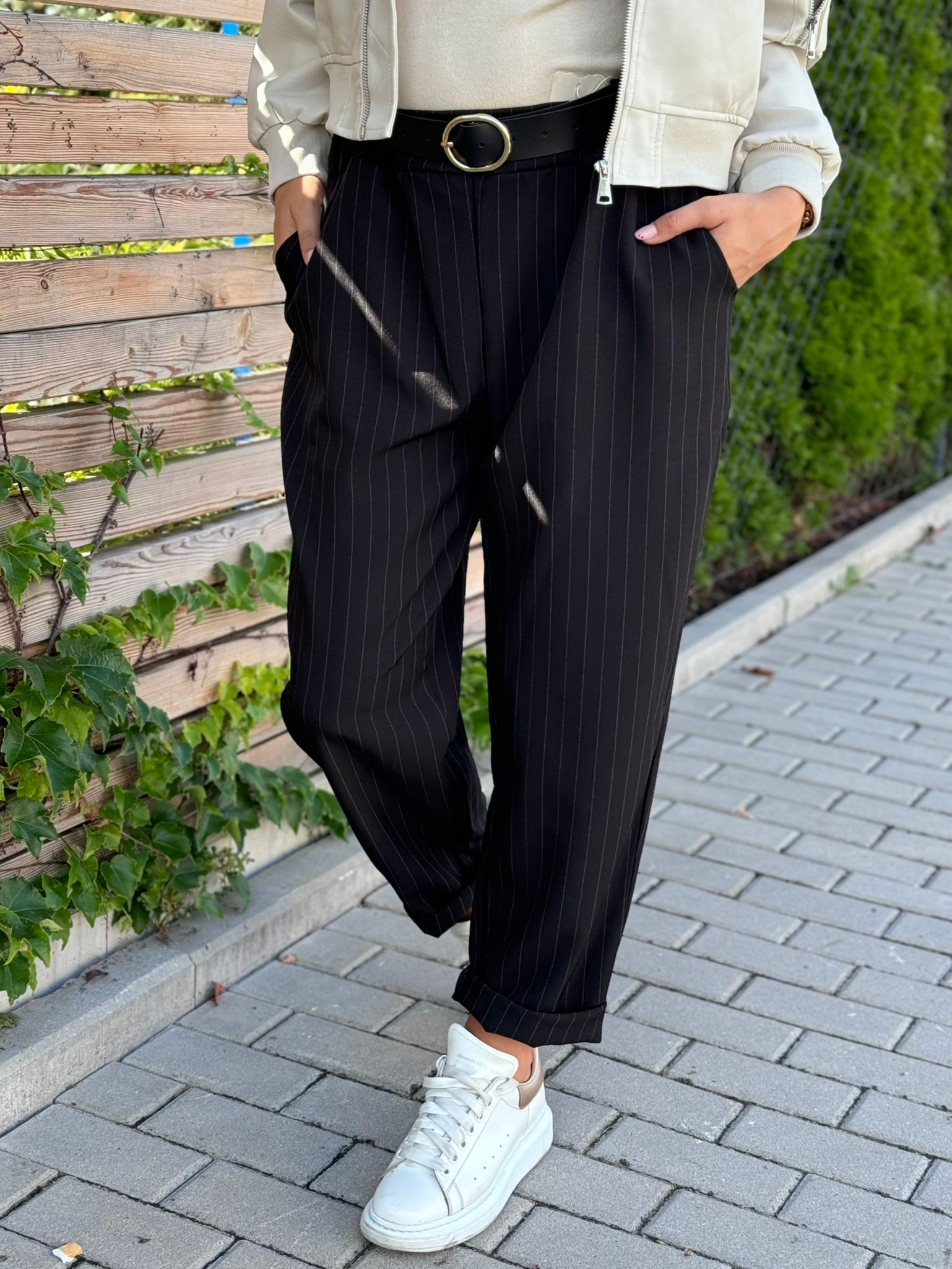Oversize ležérní kalhoty s páskem černé