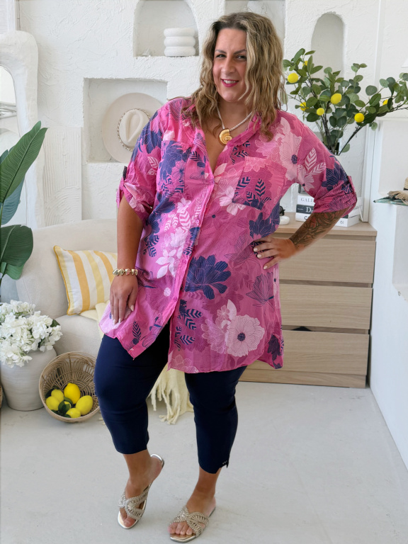 Prodloužená košile do 3XL Květy fuchsiová