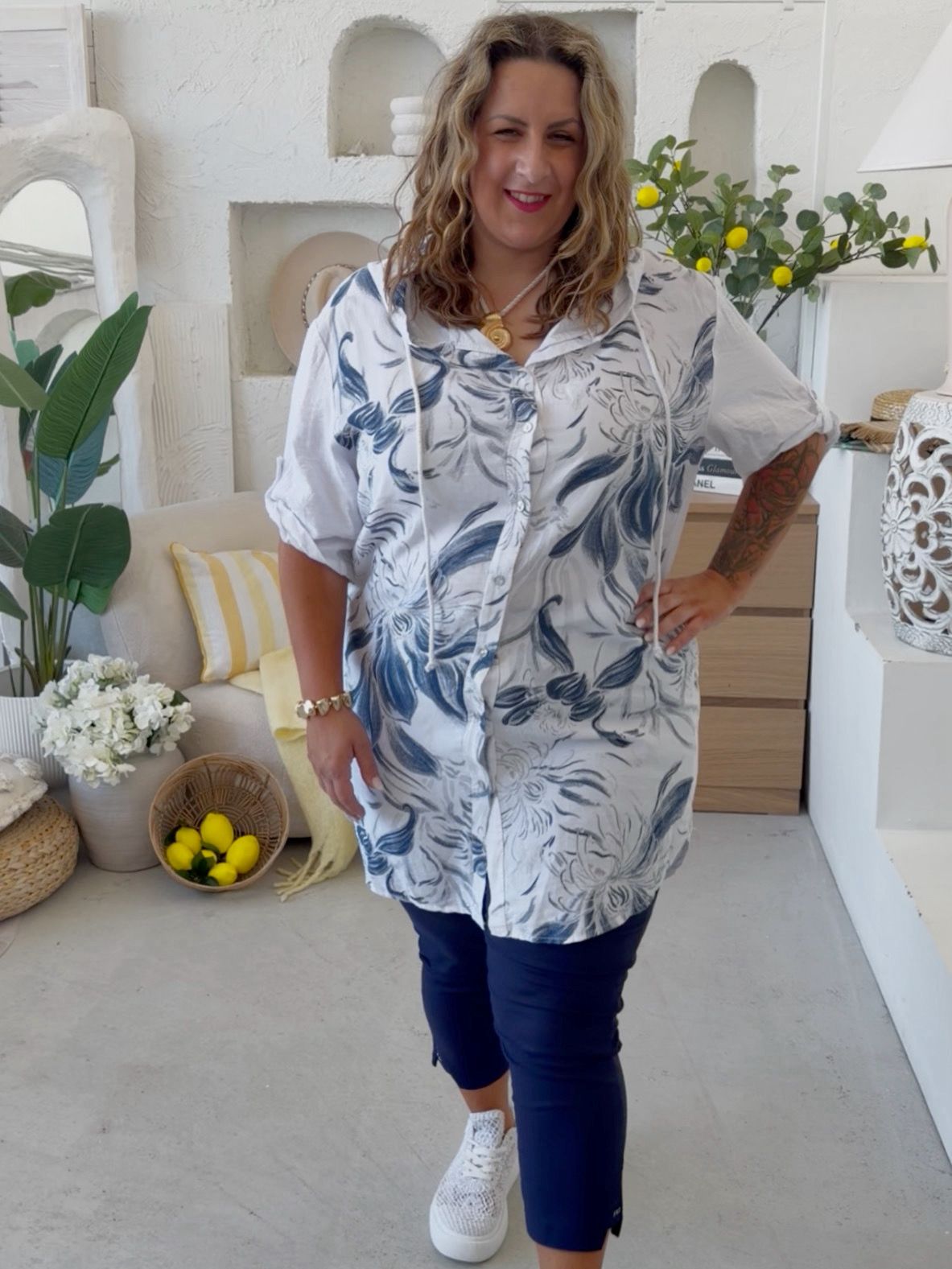 Rozepínací tunika s kapucí Flower do 3XL 