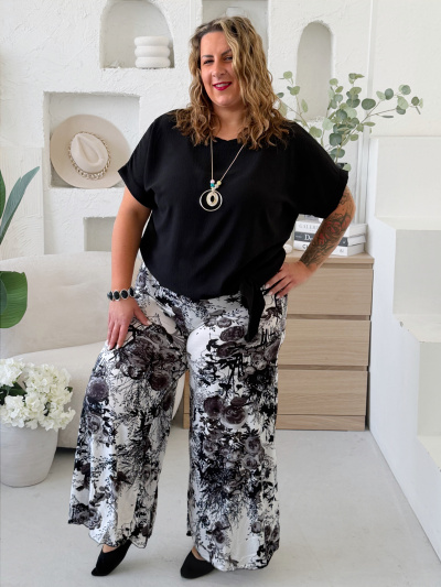 Halenka Julia se zavazováním do 3XL černá