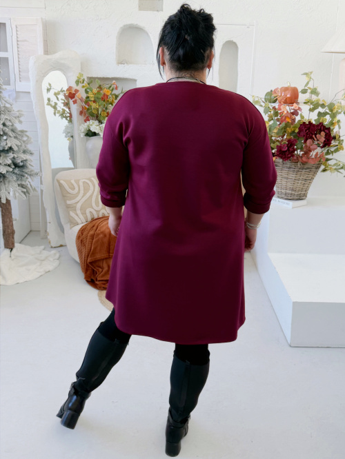 Máselkové sváteční šaty Elori do 4XL - vínové