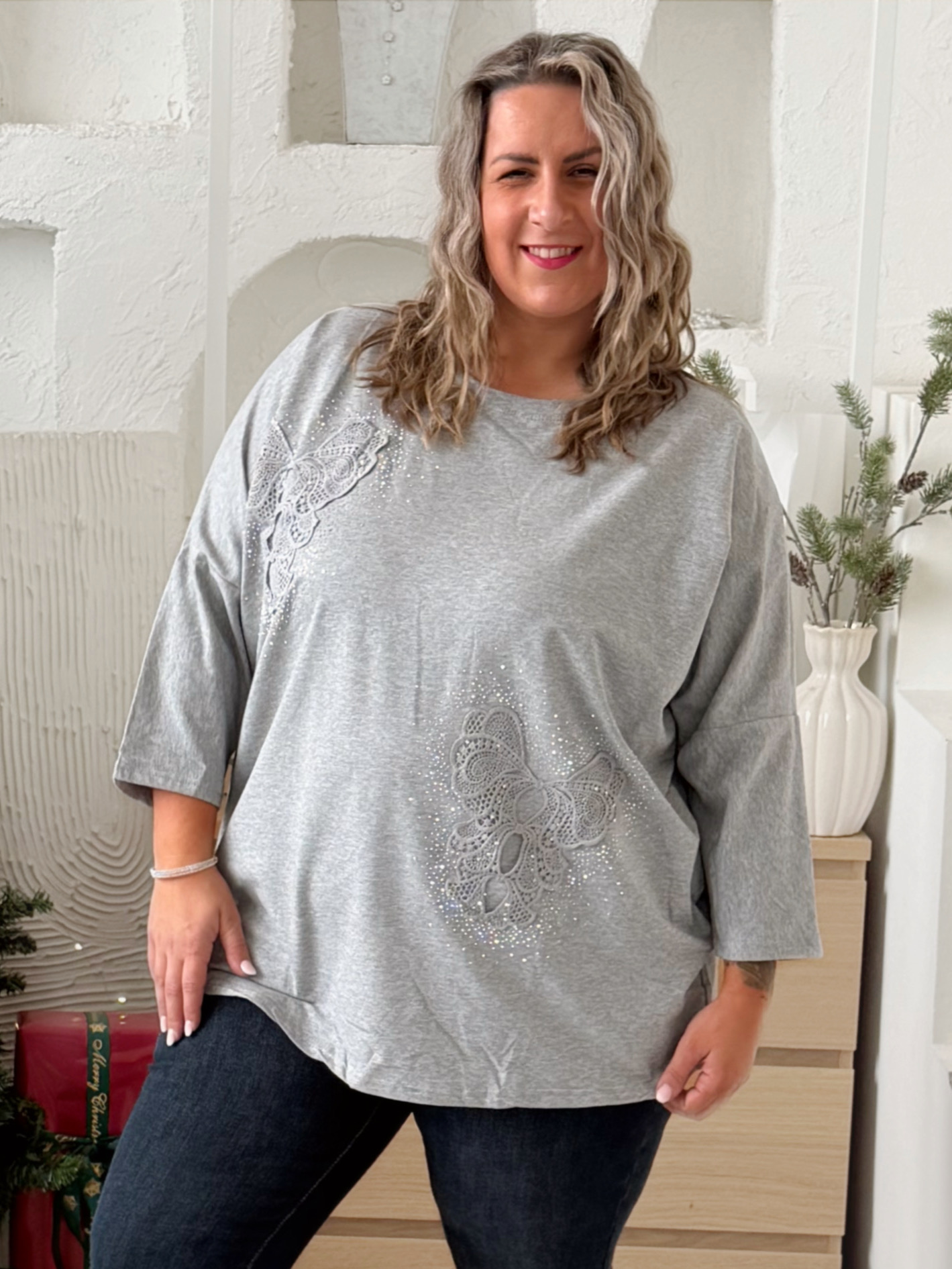 Oversize tričko Motýlci Ellie do 4XL - šedé
